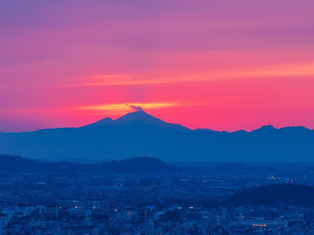 浅間山付近への落日で現れた夕焼けグラデーション 19年3月 こつなぎの写真ノート