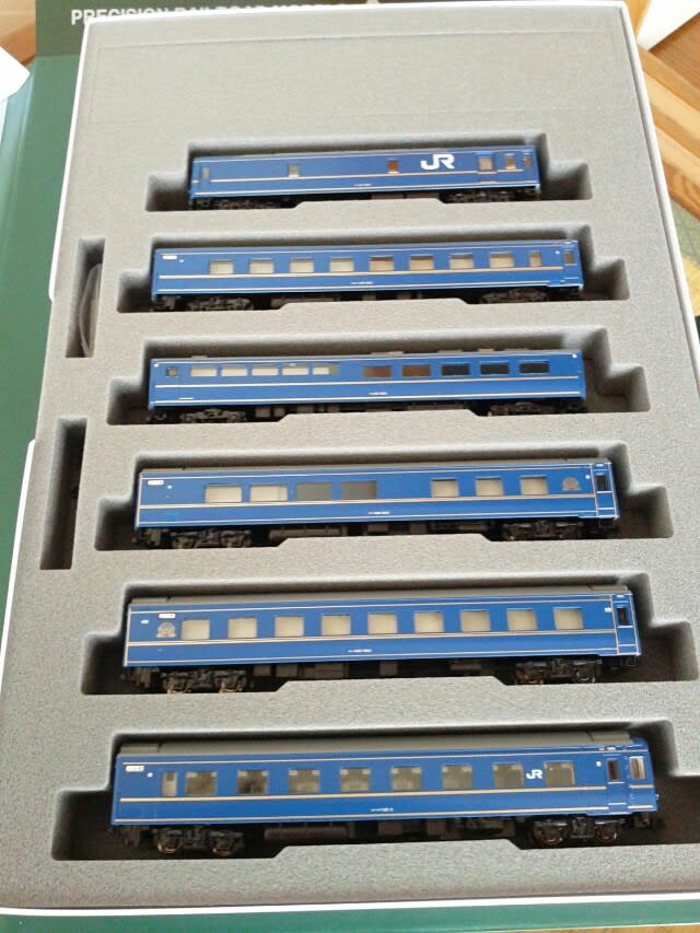 KATO Nゲージ 24系 寝台特急 北斗星 DX編成 基本 6両セット 10-831 鉄道模型 客車