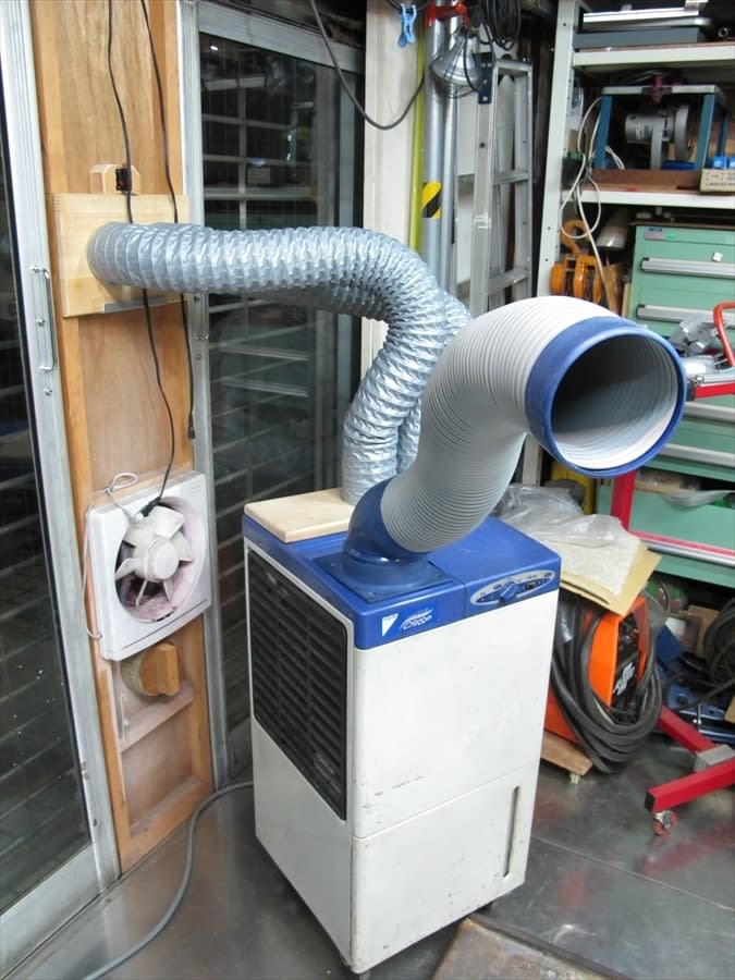 スポットクーラー（スポットエアコン）の熱い排気には排熱ダクトが必需品 2 オクテック ガレージ ブログ OKUTEC garage
