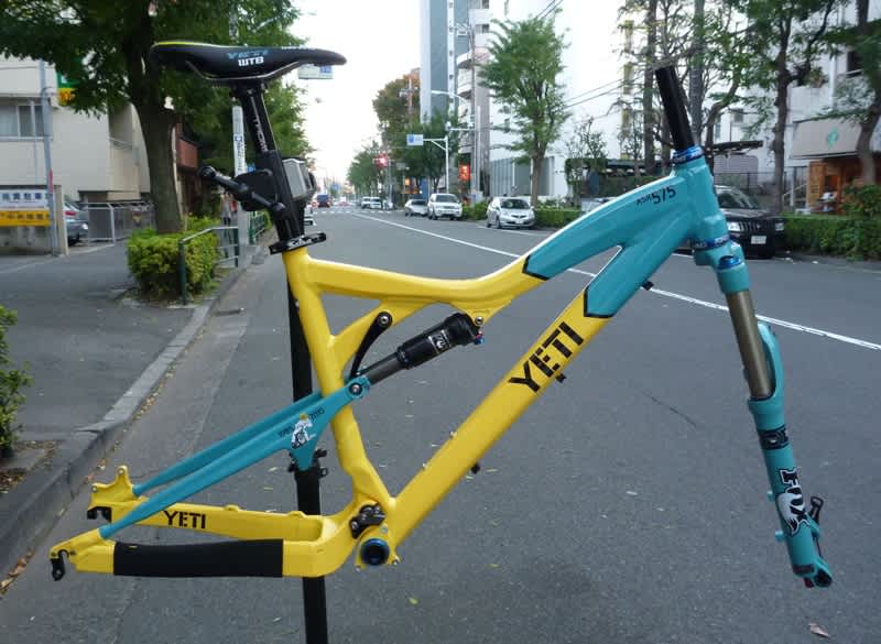 YETI / 25TH ANNIVERSARY 575 - トレイルストア日記