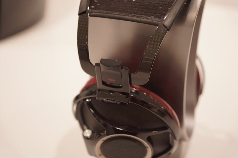 SONY Q010