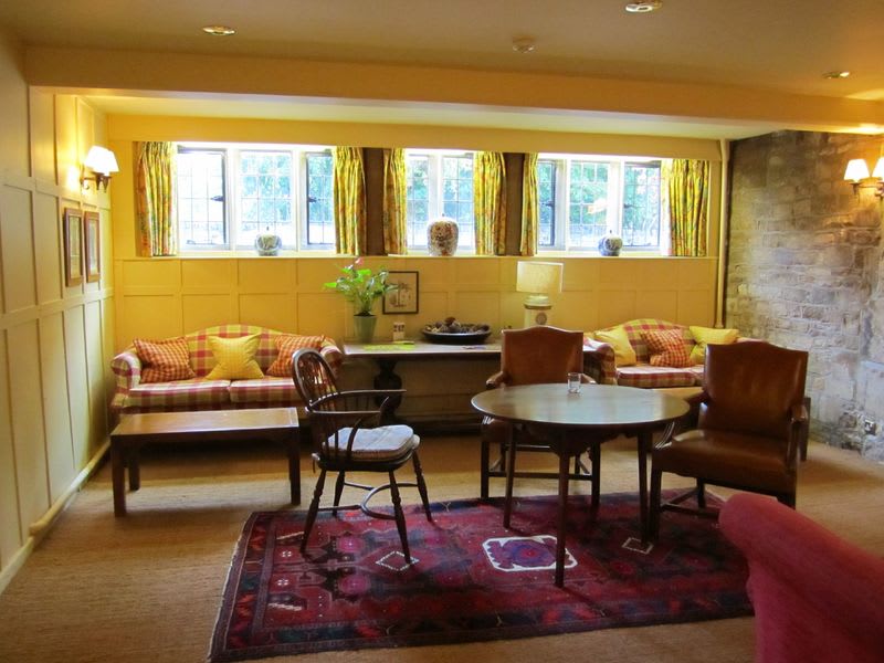 イギリス コッツウォルズ地方 国立公園内にあるホテル The Bear Of Rodborogh 女性のための住まい相談室blog 女性一級建築士 整理収納アドバイザー インテリアコーディネーターと考える住まいづくり