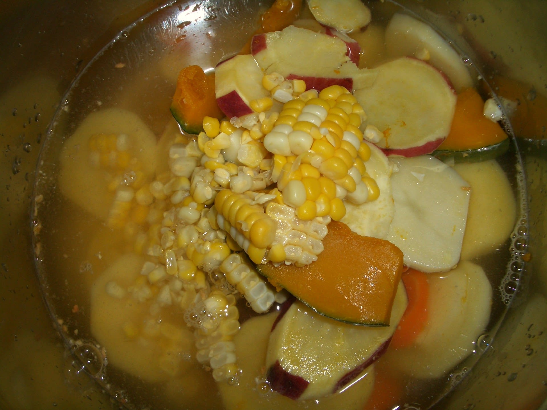 残ったゆで野菜をブーン 野菜の冷製スープ おじいちゃん 料理を作るの巻