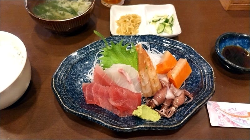 どんや宝:刺身定食
