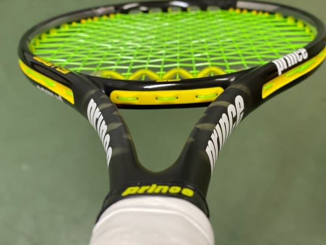 テニスラケット プリンス ビースト 98 2018年モデル【一部グロメット割れ有り】 (G2)PRINCE BEAST 98 2018