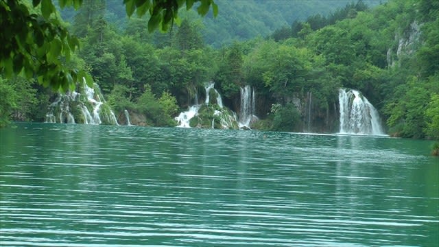 絶景のクロアチア スロベニア ボスニアヘルツェゴビナ プリトビチェ編 Nobusanのブログ