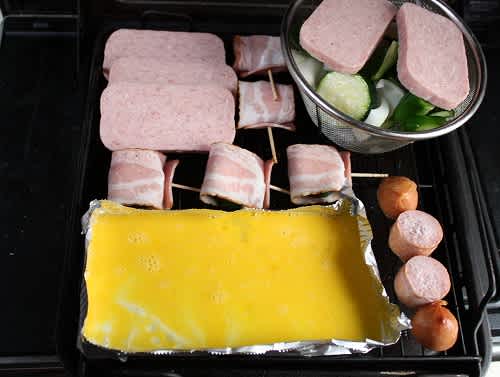 スパムむすびのワンプレート 気分しだいで食べりゃんせ スパムむすびのワンプレート 気分しだいで食べりゃんせ