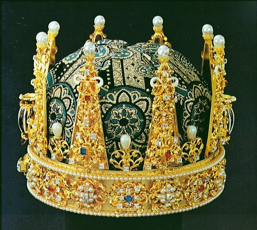 カール10世の皇太子時代の王冠 このジュエリーはレモン味です
