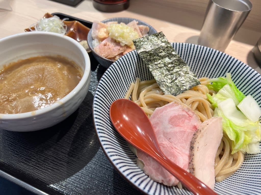 本八幡で美味しいつけ麺を食べるなら もんたいちお が一押し 濃厚つけ麺に チャーシューご飯で 満足度max Rocky Museum 館長日記 千葉県生まれ 千葉県育ち 千葉県在住のラーメン大好きロッキーが日々食べ歩き
