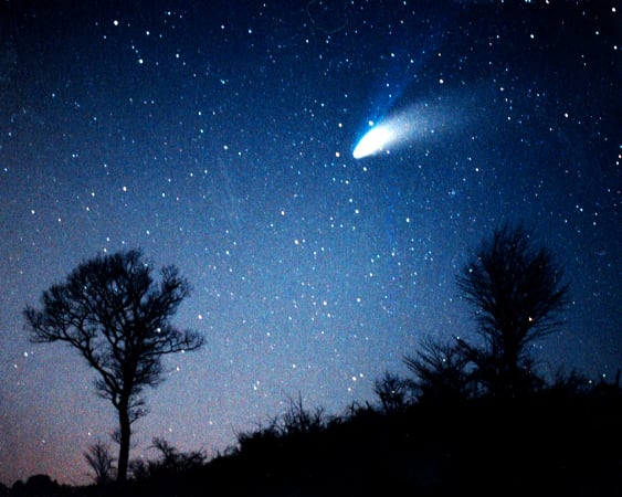 ヘール ボップ彗星 1997 自然と共に田舎で生きる
