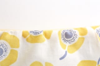 黄色いポピーのクシュポーチ ｋｏｍｉｈｉｎａｔａ の手作り 布小物