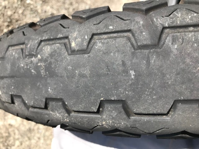 yasu127jp　メンテ Basic bike restoration: Fixing an RZ50 (18) Removing rust