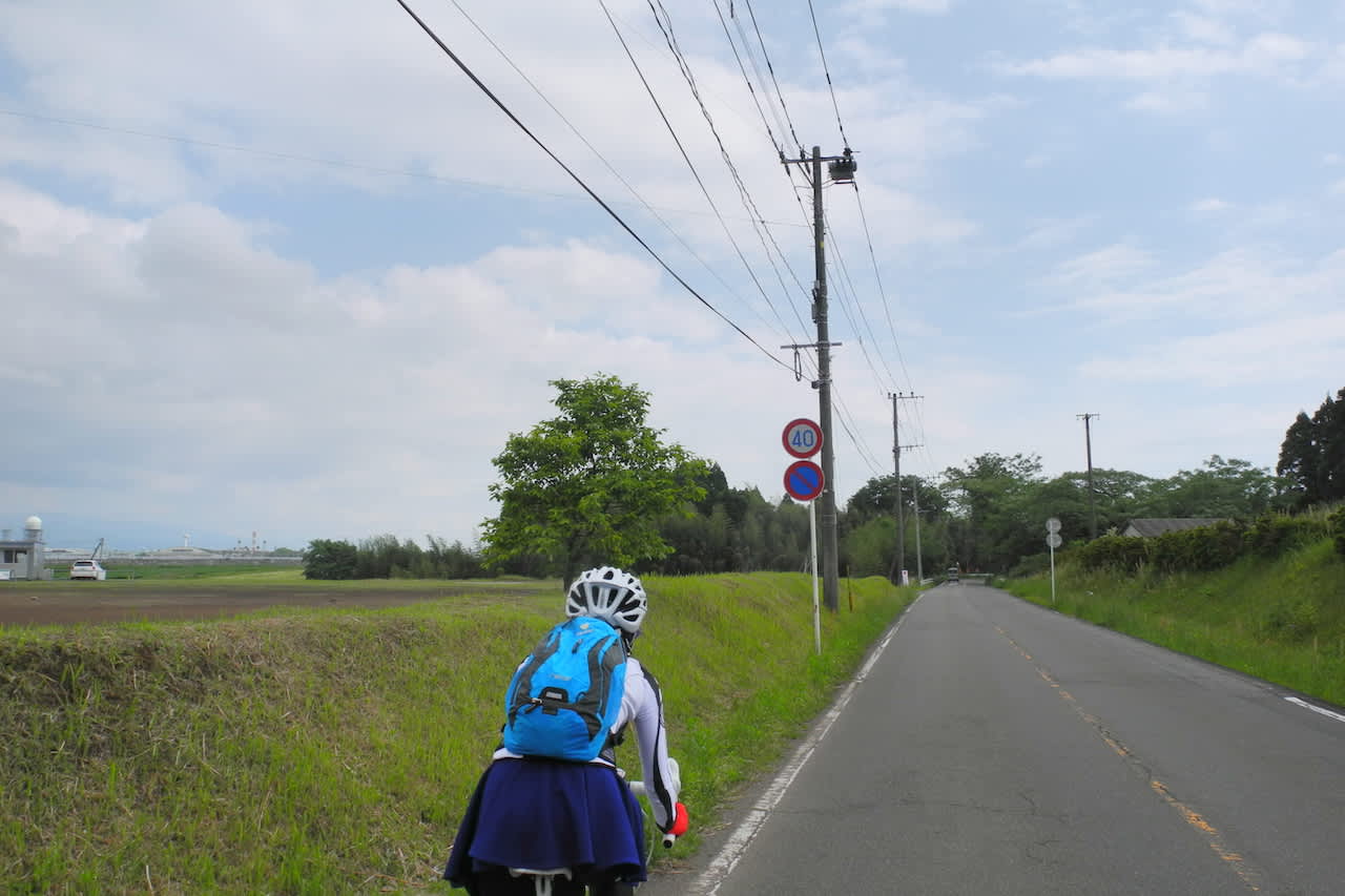 新富 町 自転車