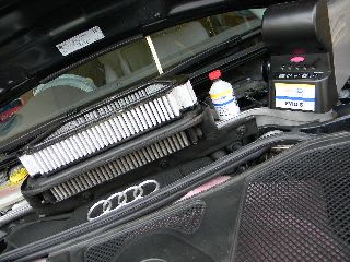 Audi A8 エアコンフィルター交換 Evidis ねばらんブログ 欧州車 Benz Bmw Vw Audi Smartなどのパーツ チューニング専門店の日々です