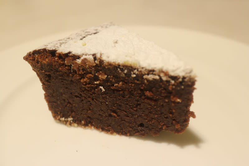 トルタ カプレーゼ カプリ風のチョコレートケーキ Torta Caprese イタリア料理 トルタ カプレーゼ カプリ風のチョコレートケーキ Torta Caprese イタリア料理