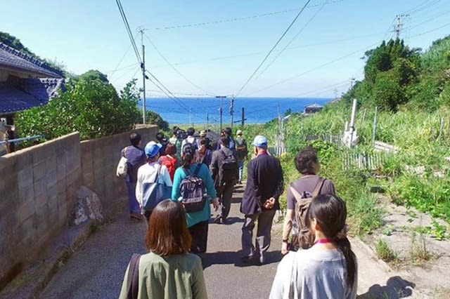 「軍艦島周遊&池島散策ワンデイツアー」郷地区