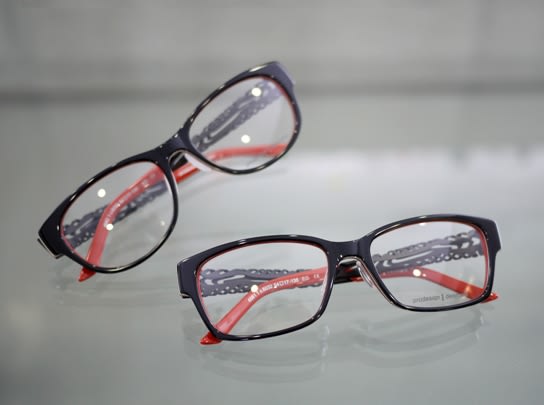 プロデザインの 横顔を彩るメガネ の新作をご紹介 Inspiral インスパイラル 成城眼鏡店のブログ