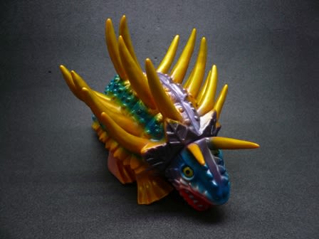 ハンザギラン - 怪しい隣人 ~ウルトラ怪獣ソフビ~ ハンザギラン - 怪しい隣人 ~ウルトラ怪獣ソフビ~