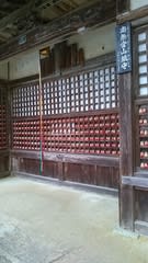 勝尾寺にダルマを返しに行ってきました ファーストヘアーハヤシの瓦版