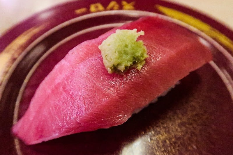 回転寿司を楽しむ 目先のフルーツ魚に 美味しさの定番 炎のクリエイター日記