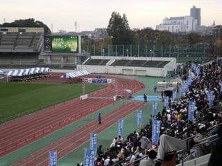 浦和レッズの聖地 駒場スタジアム を走る さいたまシティマラソン大会 老いてなお青春 マラソンへの挑戦そして歴史と文化の路を訪ねて