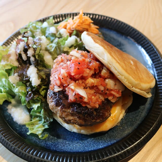 新登場 パンケーキハンバーグ Sokono Cafe 前橋市 群馬のクチコミナビ ぐんラボ 取材ブログ