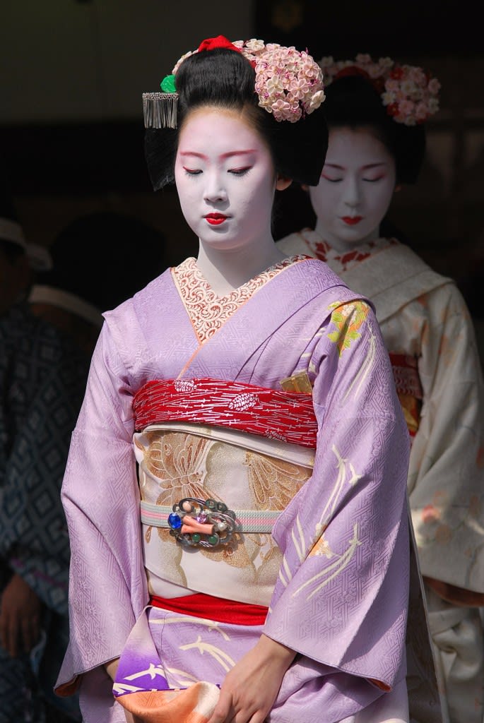 日本髪の世界 舞妓の髪型編 石原哲男 舞妓のかんざし - 住まい/暮らし 