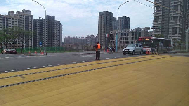 LRT_03.jpg