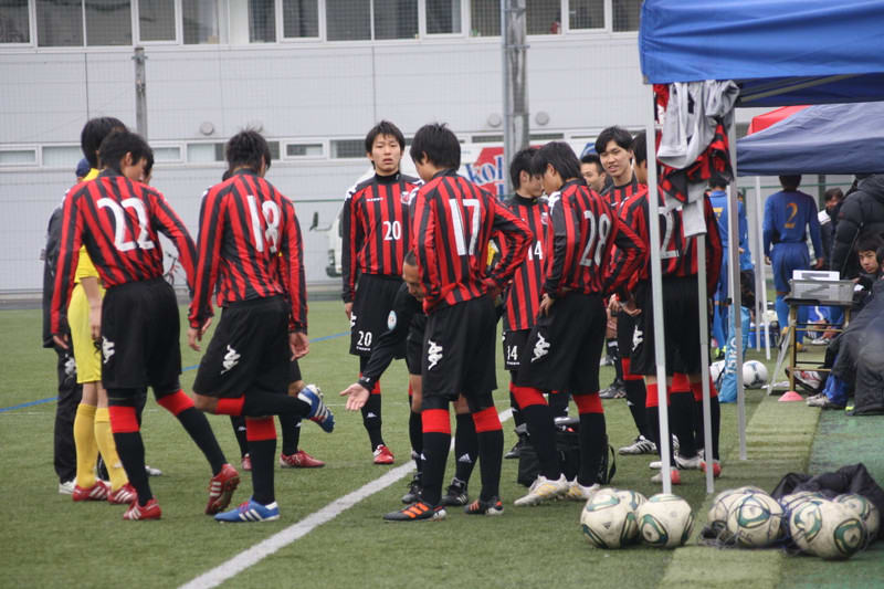 ２０１２ ３ ２４ ２ F マリノスカップ 札幌u 18対大津高校 Ryonagaの 通勤準急スタジアム行き２