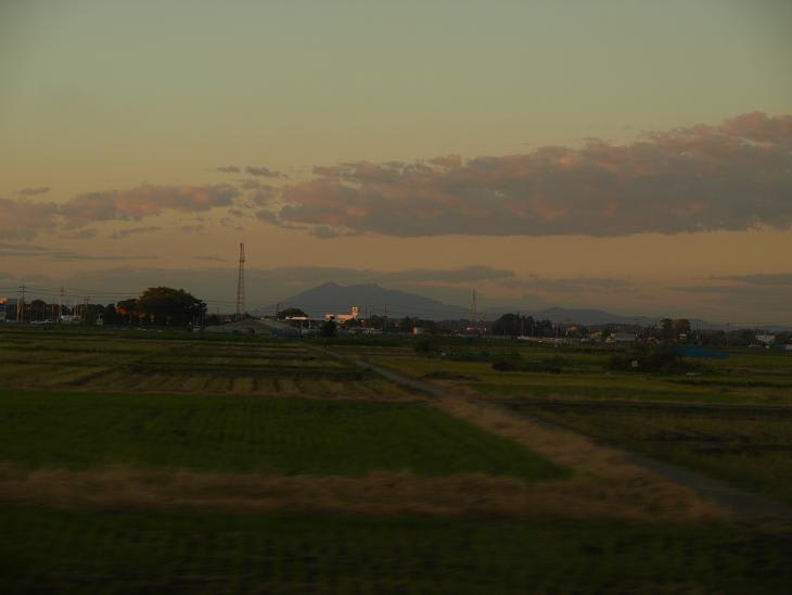 １６時２５分北側に筑波山が見えてきました
