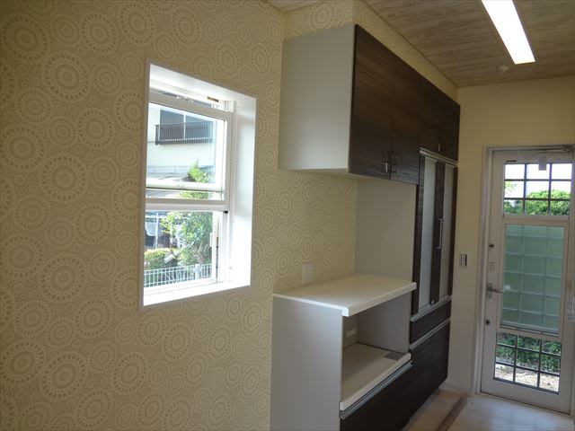 家具有り ｗeb内覧会no 12 キッチン 背面収納 なんちゃってナチュラルカントリー なお家を目指した家作り