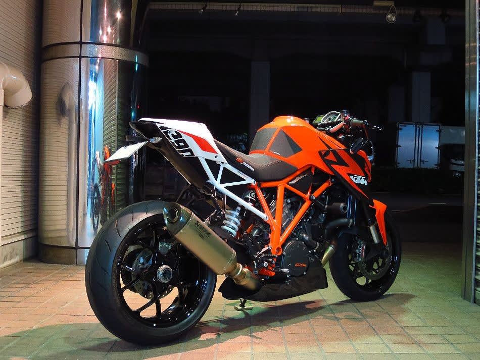 BEAST-1 USED KTM 1290 SUPER DUKE R 2015 調教を拒んだ猛獣！ - Rider's Land YOYO ショップ通信
