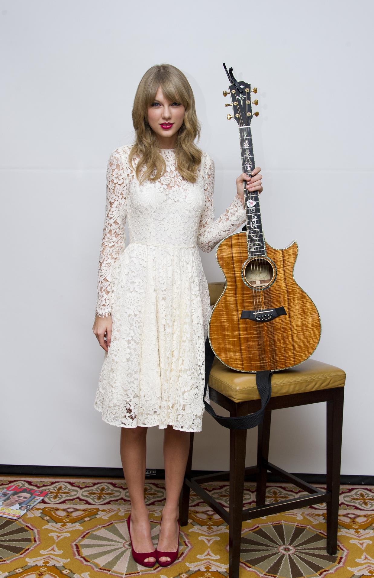 Taylor Swift Once Chance Press Conference November 22 13 Favorite Celebrity Pictures