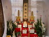 新宿のお祭りの祭壇