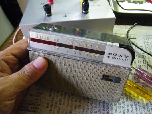 古いSONY製トランジスタラジオ TR-714の修理(4/8) - 東京里山 古いSONY製トランジスタラジオ TR-714の修理(4/8) - 東京里山