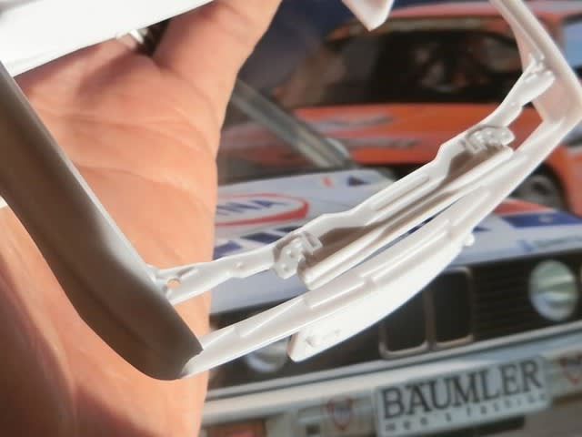 明けましておめでとうございます。 1/24アオシマビーマックス BMW M3 イエガーマイスター 製作開始 - sportscar graphic