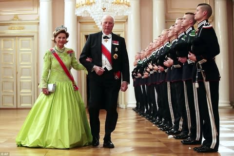 ノルウェー国王御夫妻80歳、でも脚光を浴びたのは！ - 世界の王室