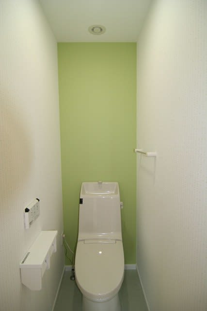 女性には人気があるグリーン 黄緑色 を使ったキッチン トイレ 洗面