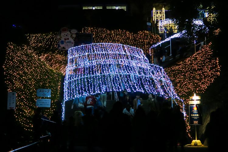 さがみ湖イルミリオン さがみ湖プレジャーフォレストのイルミネーション 混んでいました かながわ いーとこ さがみ湖イルミリオン さがみ湖プレジャーフォレストのイルミネーション 混んでいました かながわ いーとこ