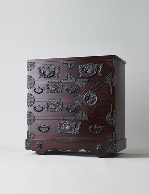 伝統工芸 岩谷堂箪笥 南部鉄器金具 うるし塗装 整理タンス 抽斗
