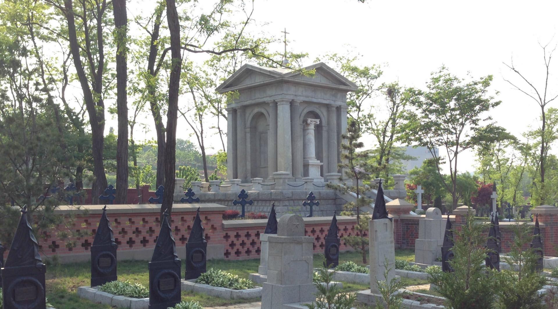 旅順 ロシア人慰霊碑「旅順陣歿露軍将卒之碑」 - HBD in