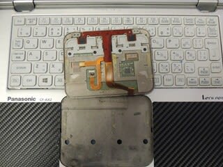 タッチパッドの交換。(Panasonic Let's note CF-AX2 タッチパッドの交換。(Panasonic Let's note CF-AX2