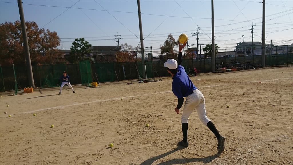 ハンドボールキャッチボール 引き戻し ｅｎｊｏｙ ｂａｓｅｂａｌｌ ありんこ 玉集団の一点突破