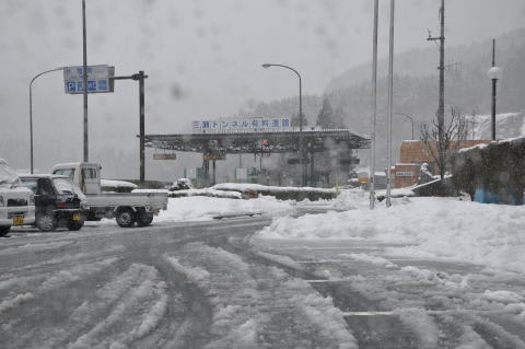 福岡市内は大雨でしたね 背振は大雪です 釣れづれnickey 福岡市内は大雨でしたね 背振は大雪です 釣れづれnickey