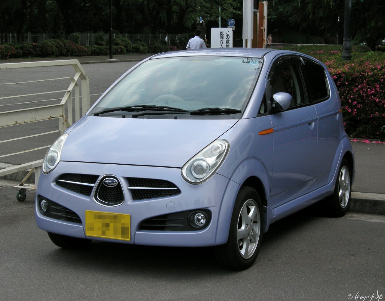 Subaru R2 2003- デザイン オリエンテッドなスバル R2