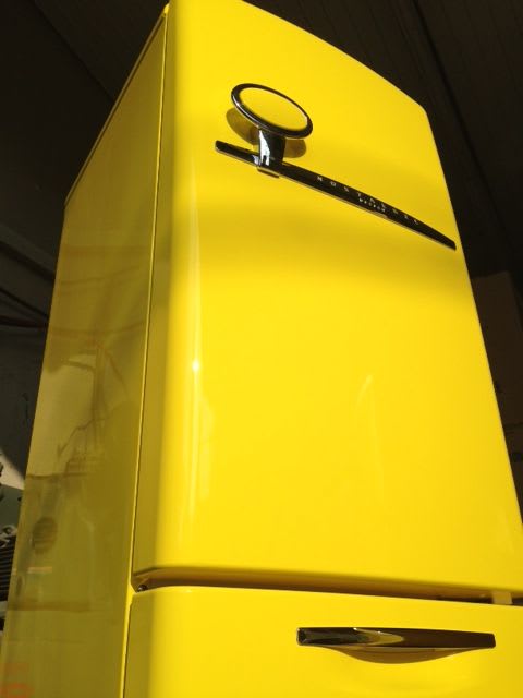 冷蔵庫が黄色の元気カラーだったら カラー冷蔵庫で毎日おしゃれに