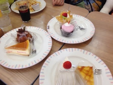 ケーキバイキングで忘年会 播州 姫路の浜手育ち 日々の出来事をつぶやいています