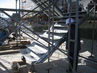 鉄骨階段建て方 市庁舎現場レポート 鉄骨階段建て方 市庁舎現場レポート