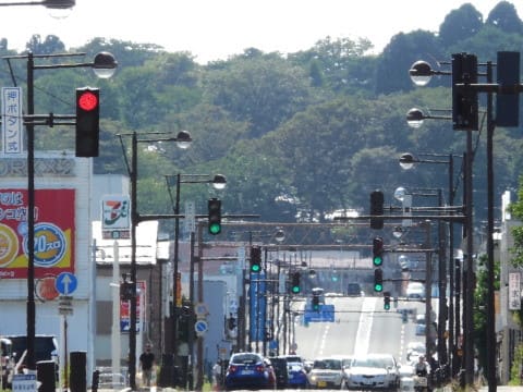 手形押ボタン通り 広く浅く 手形押ボタン通り 広く浅く