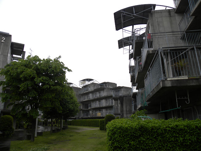 九州建築行脚 食う 寝る 太る